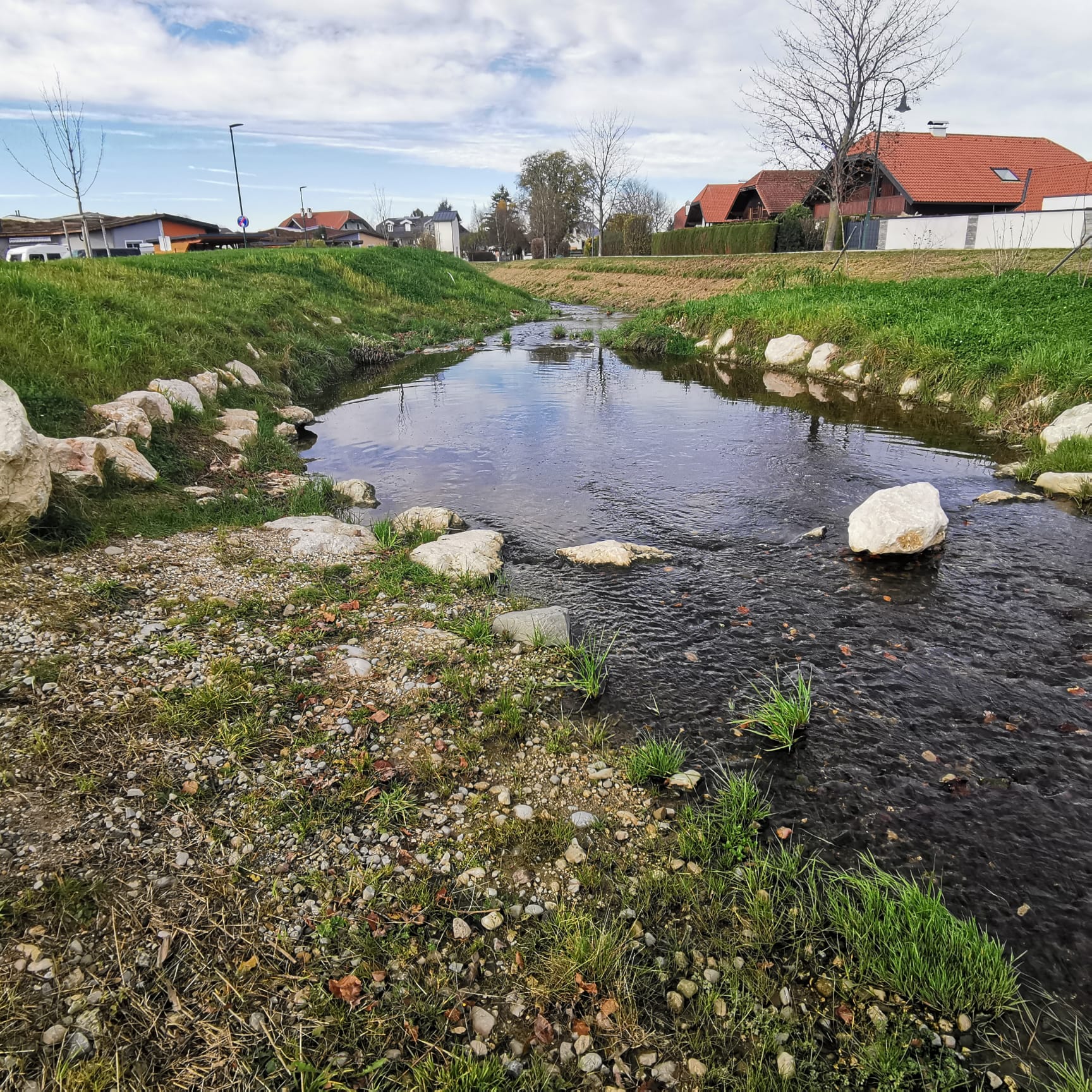 Pladenbach — Verborgenes Wasser mit eigenem Rhythmus